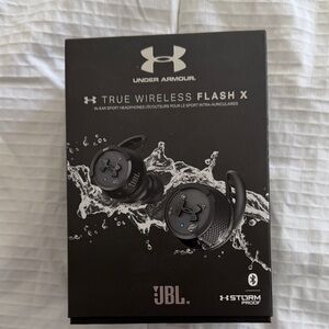 Under Armour Black True Wireless Flash X Earbuds